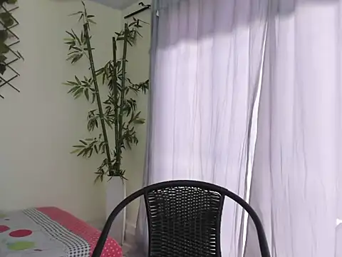 ASIAM BRUNET online show from October 2025 06:17:01 PM