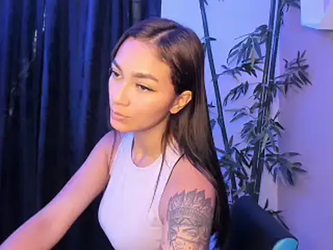 Snapshot of ASIAM_BRUNET chatting on April 2026 10:23:02 PM ASIAM BRUNET online show from April 2026 10:23:02 PM