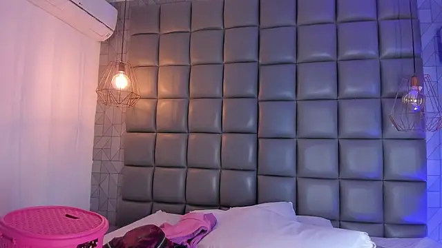 mile uribe online show from September 2025 03:11:01 AM