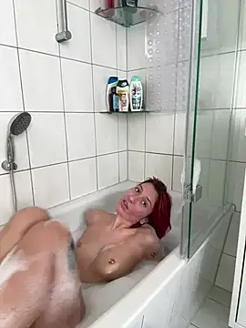 Snapshot of SonjaPrivat69_ chatting on January 2025 12:28:02 PM SonjaPrivat69  online show from January 2025 12:28:02 PM