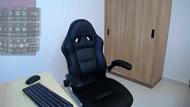 karoll marquez online show from December 2025 09:02:01 PM