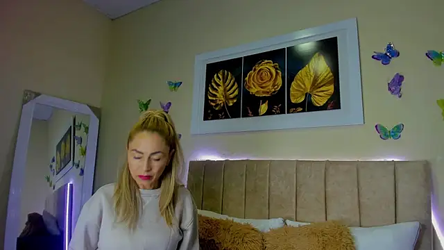 Snapshot of emagarcia chatting on September 2025 10:53:02 AM emagarcia online show from September 2025 10:53:02 AM