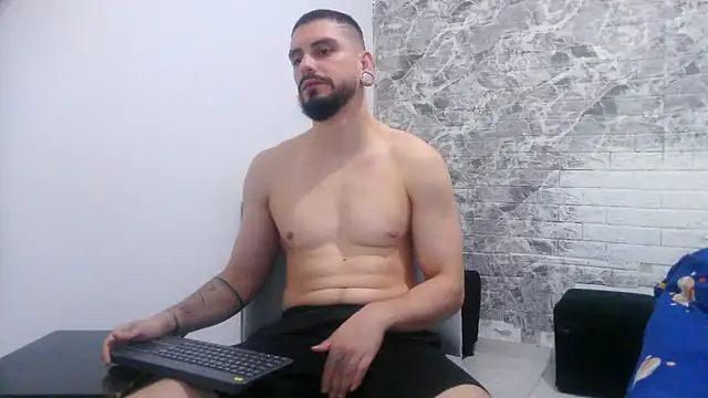 Aaron kwok28 online show from September 2025 06:31:01 PM