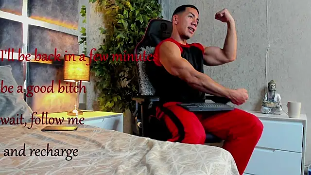 Snapshot of marc_ginale chatting on December 2025 02:37:01 PM marc ginale online show from December 2025 02:37:01 PM