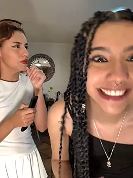 Snapshot of Katee_Jones chatting on January 2025 01:04:02 AM Katee Jones online show from January 2025 01:04:02 AM