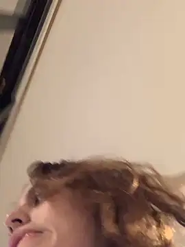 Snapshot of Katee_Jones chatting on January 2025 09:37:01 PM Katee Jones online show from January 2025 09:37:01 PM