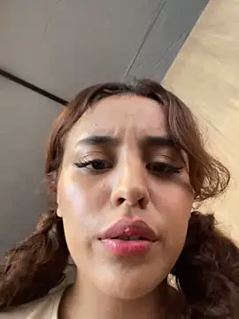 Snapshot of Katee_Jones chatting on September 2025 09:47:02 PM Katee Jones online show from September 2025 09:47:02 PM