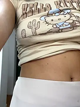 Snapshot of Katee_Jones chatting on September 2025 09:07:02 PM Katee Jones online show from September 2025 09:07:02 PM