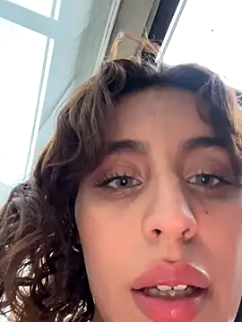 Snapshot of Katee_Jones chatting on September 2025 10:15:02 PM Katee Jones online show from September 2025 10:15:02 PM