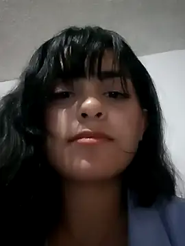 Snapshot of _laina_ chatting on March 2025 04:40:02 AM laina online show from March 2025 04:40:02 AM