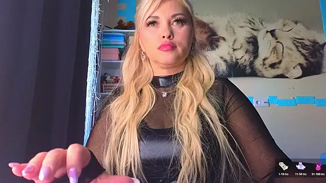 Snapshot of Snow_Goddess chatting on May 2026 01:58:02 AM Snow Goddess online show from May 2026 01:58:02 AM