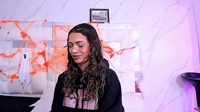 BritneyCollins online show from October 2025 11:44:01 AM