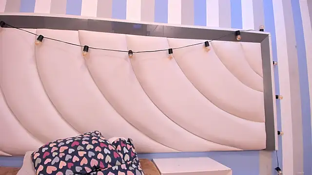 Snapshot of BritneyCollins chatting on April 2026 07:18:01 PM BritneyCollins online show from April 2026 07:18:01 PM