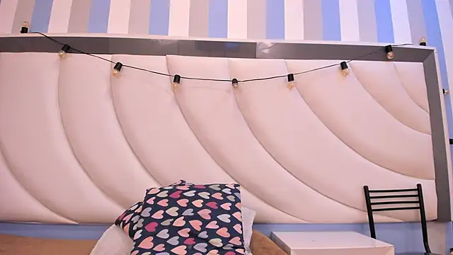 Snapshot of BritneyCollins chatting on April 2026 04:28:02 PM BritneyCollins online show from April 2026 04:28:02 PM