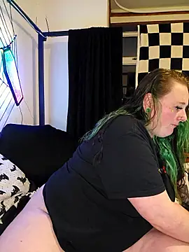 Bunny Cummings online show from October 2025 12:08:01 AM