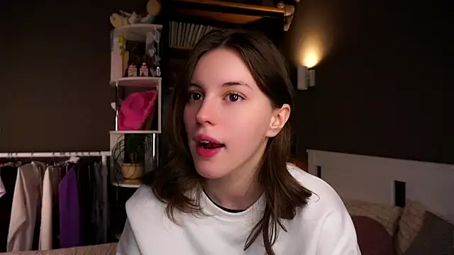 Snapshot of DarylBarks chatting on January 2026 01:20:02 AM DarylBarks online show from January 2026 01:20:02 AM