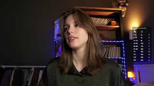 Snapshot of DarylBarks chatting on February 2026 01:05:02 AM DarylBarks online show from February 2026 01:05:02 AM