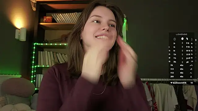 Snapshot of DarylBarks chatting on March 2026 01:12:02 AM DarylBarks online show from March 2026 01:12:02 AM