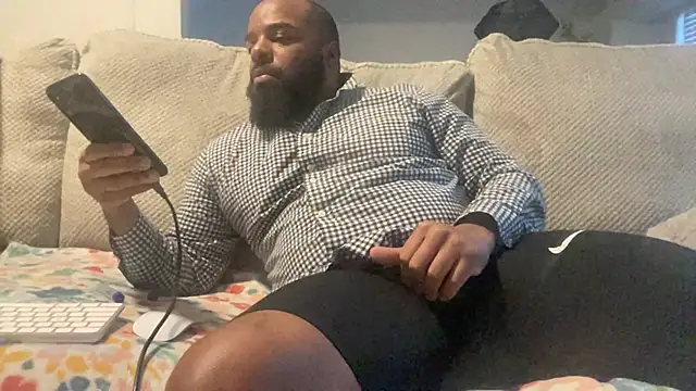 Snapshot of Bbcfun44 chatting on December 2024 10:51:02 PM Bbcfun44 online show from December 2024 10:51:02 PM