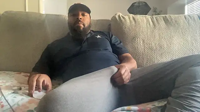 Snapshot of Bbcfun44 chatting on December 2024 05:11:01 PM Bbcfun44 online show from December 2024 05:11:01 PM