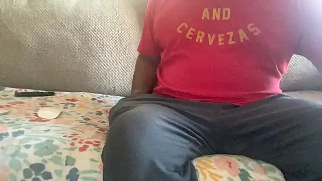 Snapshot of Bbcfun44 chatting on December 2024 06:53:01 PM Bbcfun44 online show from December 2024 06:53:01 PM