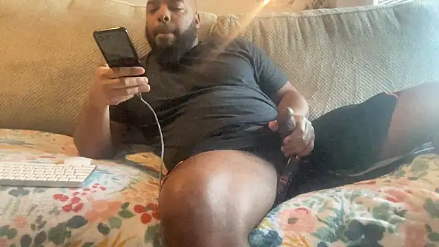 Snapshot of Bbcfun44 chatting on December 2024 03:35:01 PM Bbcfun44 online show from December 2024 03:35:01 PM