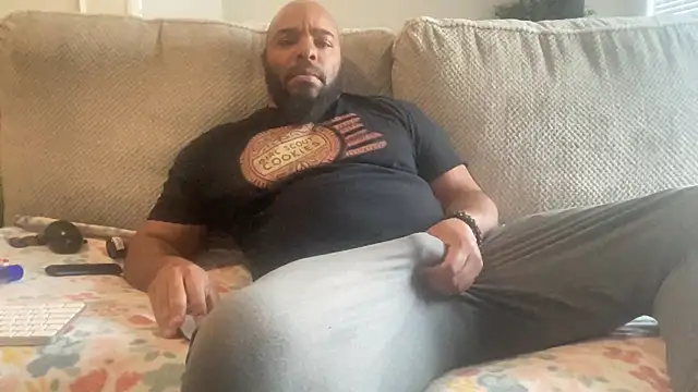 Snapshot of Bbcfun44 chatting on January 2025 04:27:01 PM Bbcfun44 online show from January 2025 04:27:01 PM