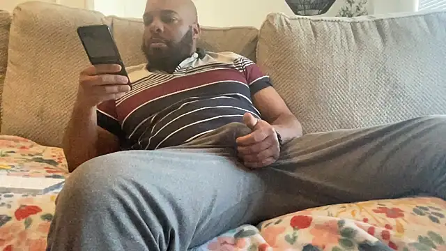 Snapshot of Bbcfun44 chatting on February 2025 07:41:02 PM Bbcfun44 online show from February 2025 07:41:02 PM