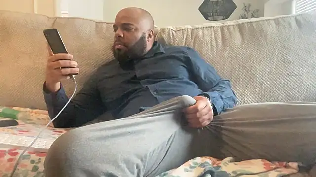 Snapshot of Bbcfun44 chatting on February 2025 07:10:01 PM Bbcfun44 online show from February 2025 07:10:01 PM