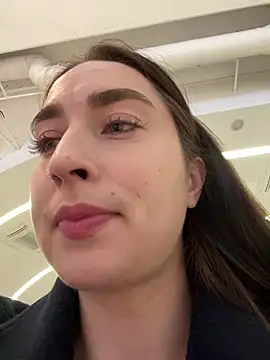 Holly Play online show from January 2025 09:15:01 AM