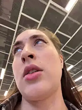 Holly Play online show from September 2025 09:09:02 AM