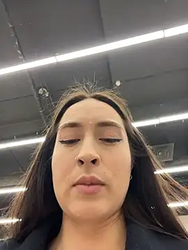 Holly Play online show from January 2026 11:58:01 AM