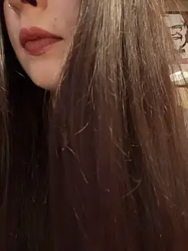 Snapshot of Holly_Play chatting on June 2026 10:03:01 AM Holly Play online show from June 2026 10:03:01 AM