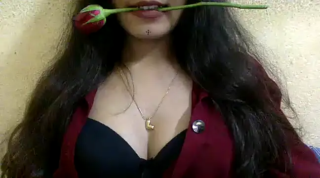 krati74 online show from January 2025 07:35:02 PM