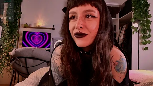 Snapshot of MichaellaMoon chatting on March 2026 06:46:01 PM MichaellaMoon online show from March 2026 06:46:01 PM