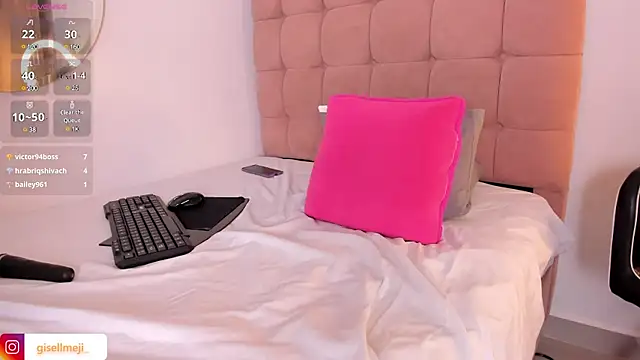 Snapshot of Gisellmejiaa chatting on December 2024 03:42:02 PM Gisellmejiaa online show from December 2024 03:42:02 PM