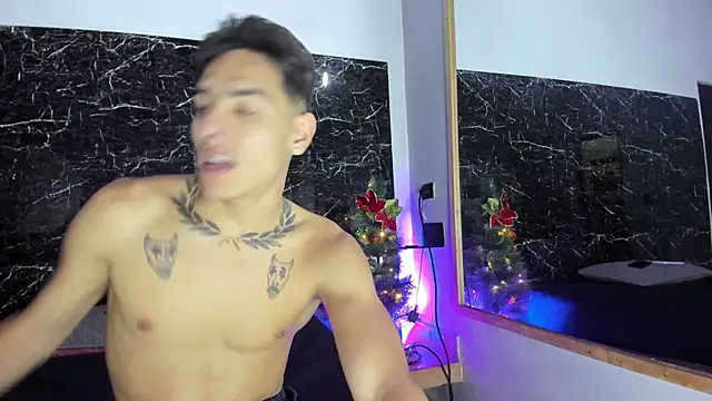 Couplehot  1 online show from December 2024 03:44:01 AM