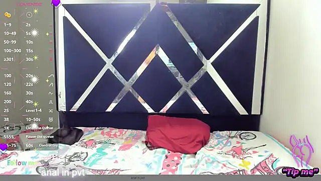 Eva Goddes online show from March 2025 03:36:02 PM