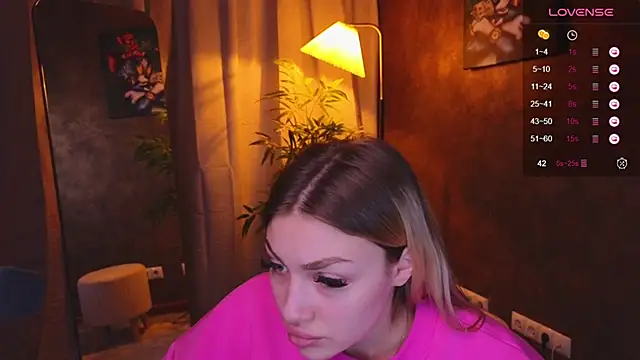 Snapshot of Ella_Milla chatting on January 2025 09:37:02 AM Ella Milla online show from January 2025 09:37:02 AM