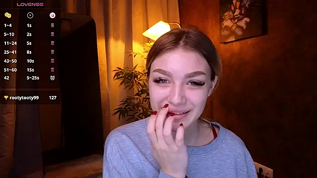 Snapshot of Ella_Milla chatting on January 2025 05:48:02 AM Ella Milla online show from January 2025 05:48:02 AM