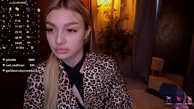 Snapshot of Ella_Milla chatting on January 2025 11:56:01 AM Ella Milla online show from January 2025 11:56:01 AM