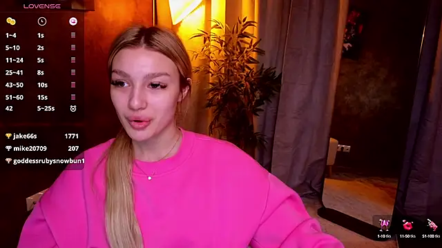 Snapshot of Ella_Milla chatting on January 2025 05:45:02 AM Ella Milla online show from January 2025 05:45:02 AM