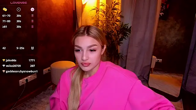 Snapshot of Ella_Milla chatting on January 2025 08:46:02 AM Ella Milla online show from January 2025 08:46:02 AM