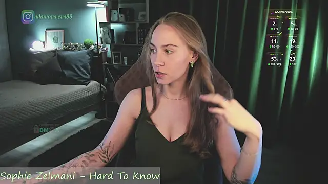 Snapshot of _Eva_Adama chatting on April 2026 06:37:01 PM Eva Adama online show from April 2026 06:37:01 PM