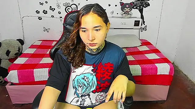 cutekat  online show from April 2026 04:40:01 AM