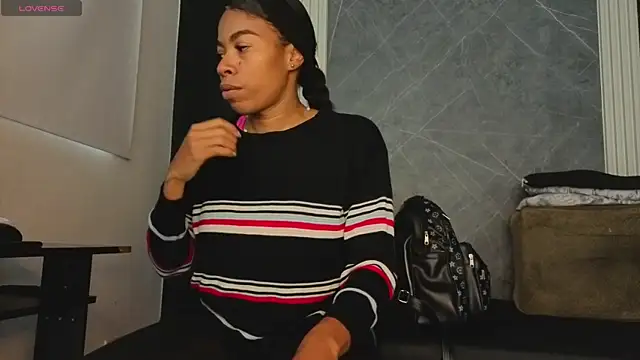 YummyDuooo online show from October 2025 12:04:02 PM