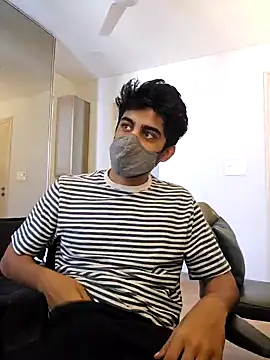 Snapshot of KingAsh_420 chatting on January 2025 04:41:02 AM KingAsh 420 online show from January 2025 04:41:02 AM