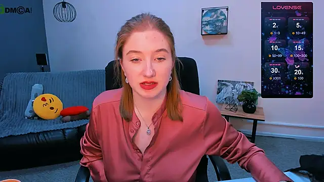 Snapshot of daisy_candy chatting on December 2024 01:49:01 AM daisy candy online show from December 2024 01:49:01 AM