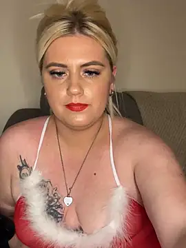 Blondiee3088 online show from December 2024 07:21:01 PM