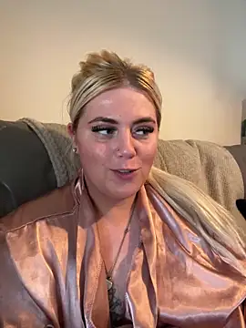 Blondiee3088 online show from March 2025 01:59:02 PM